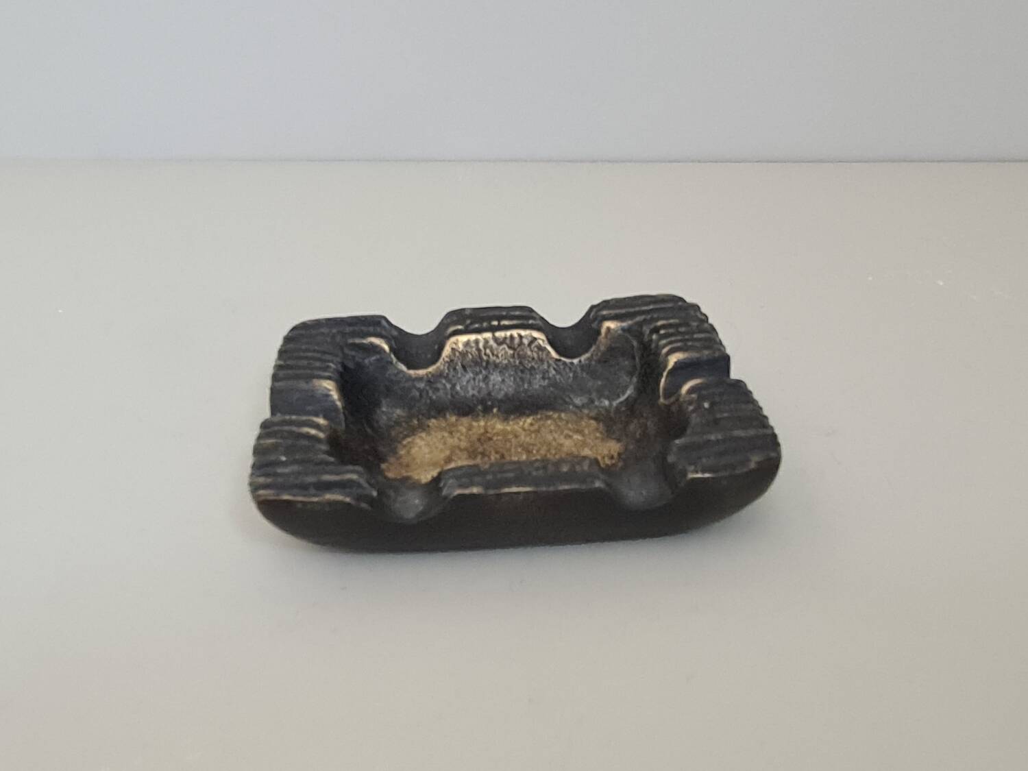 Brutalist bronze ashtray or pocket tray / 70s / vintage / artisanal work / Mid-Century / France / 20th century