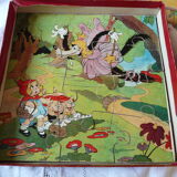 box of 6 wooden puzzles the 3 little walt Dizney pigs