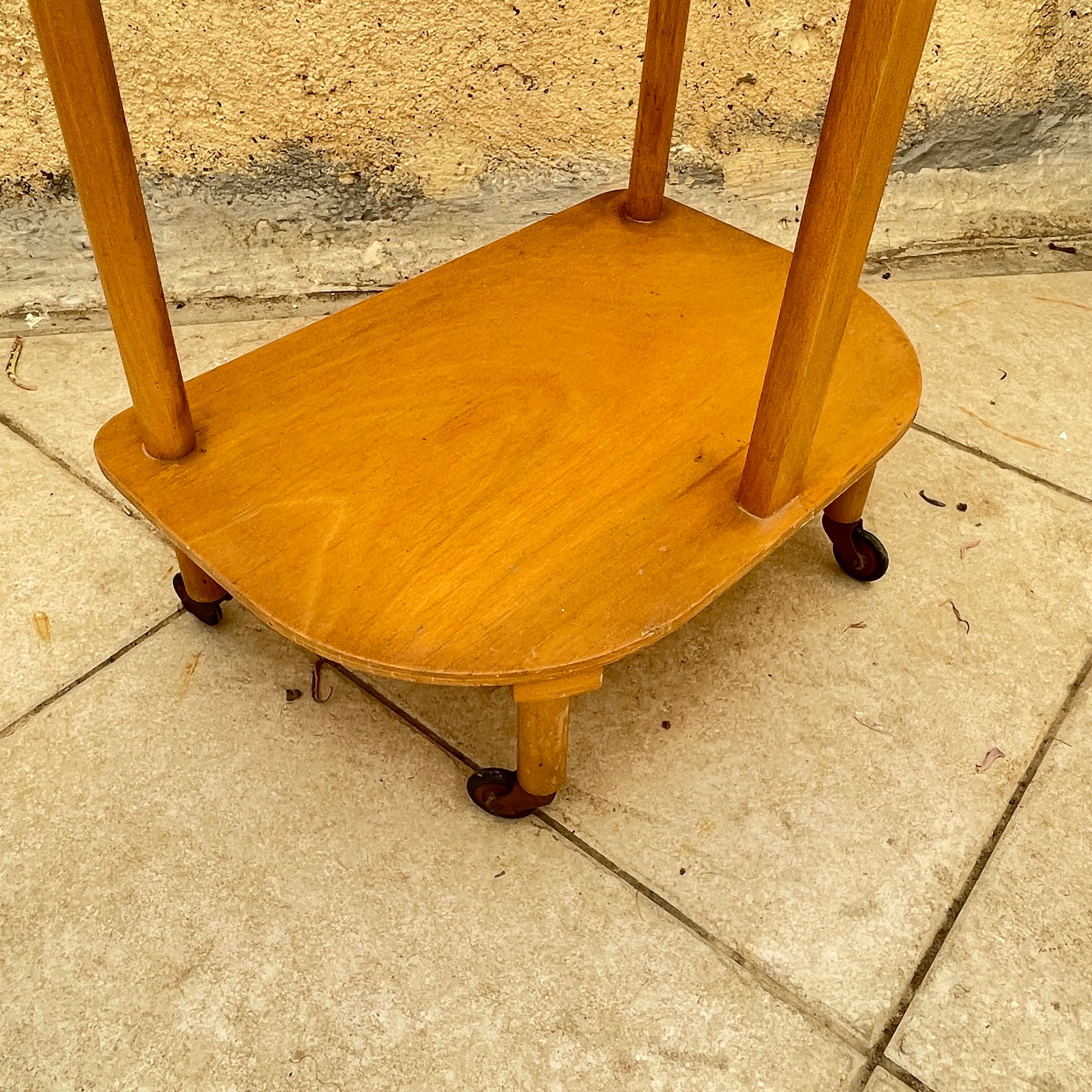 Wooden valet vintage 1960