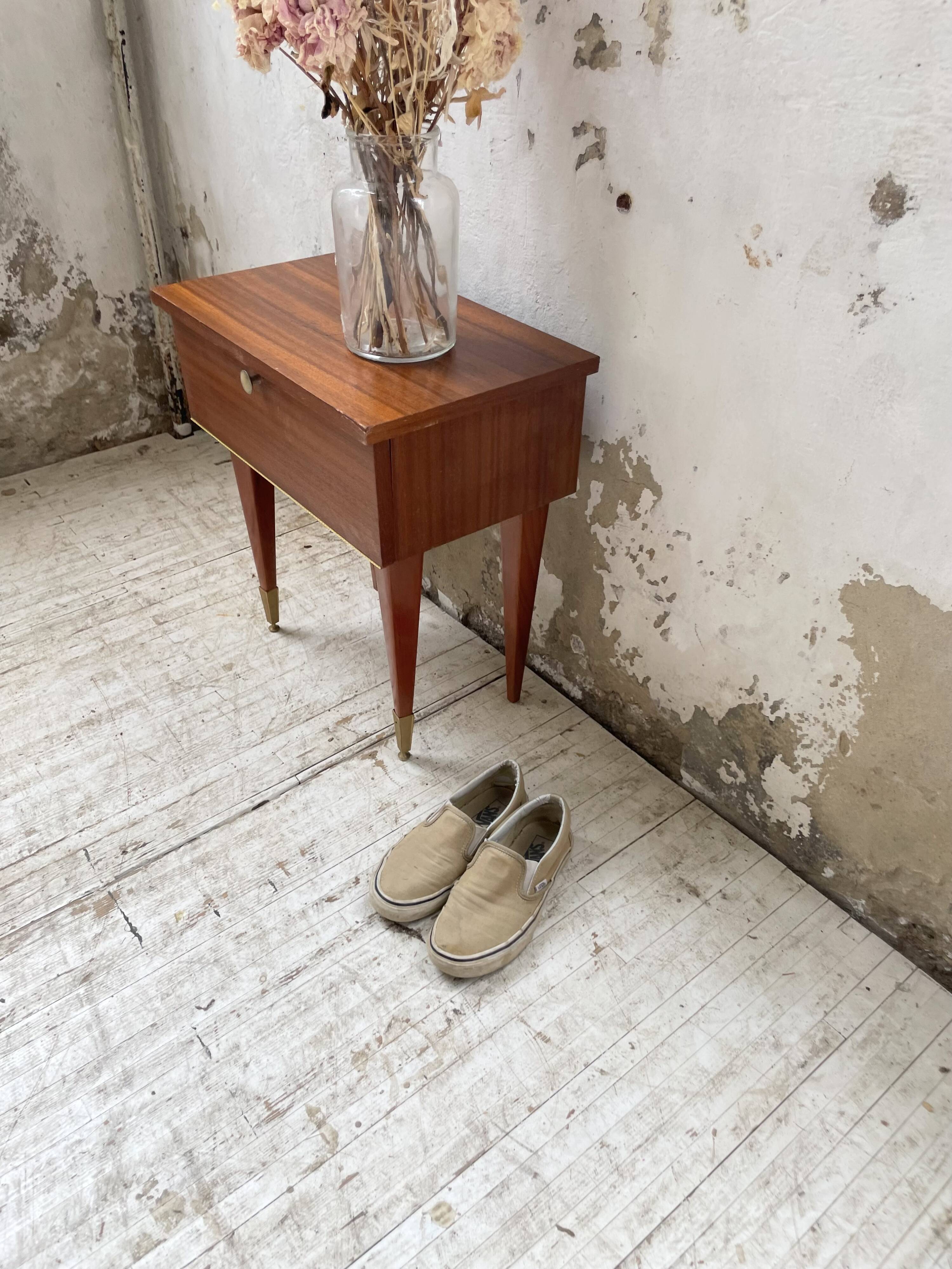 Vintage mahogany veneer bedside table
