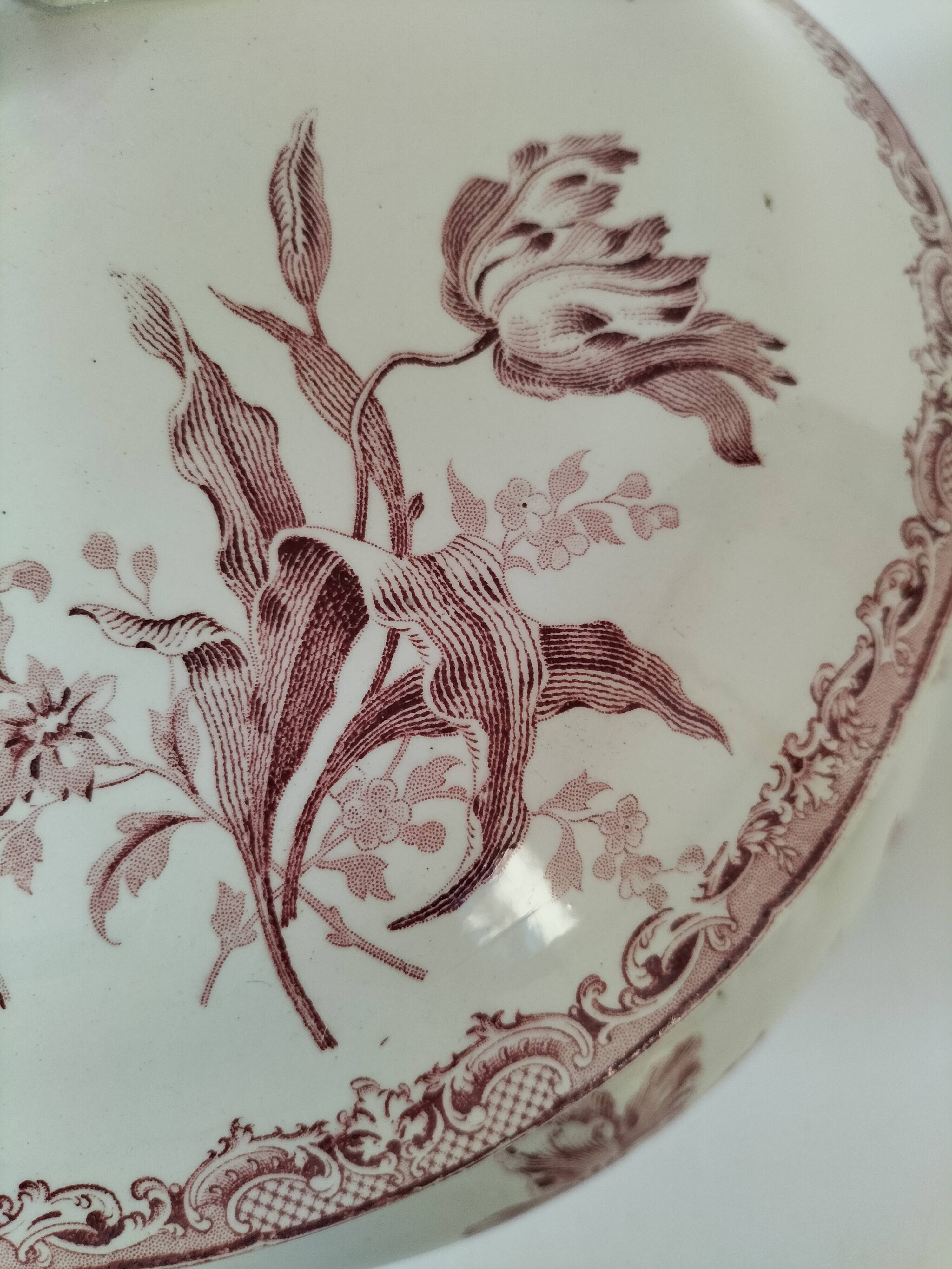 Ironstone soup tureen Sarreguemines Fontanges model (circa 1880–1900),