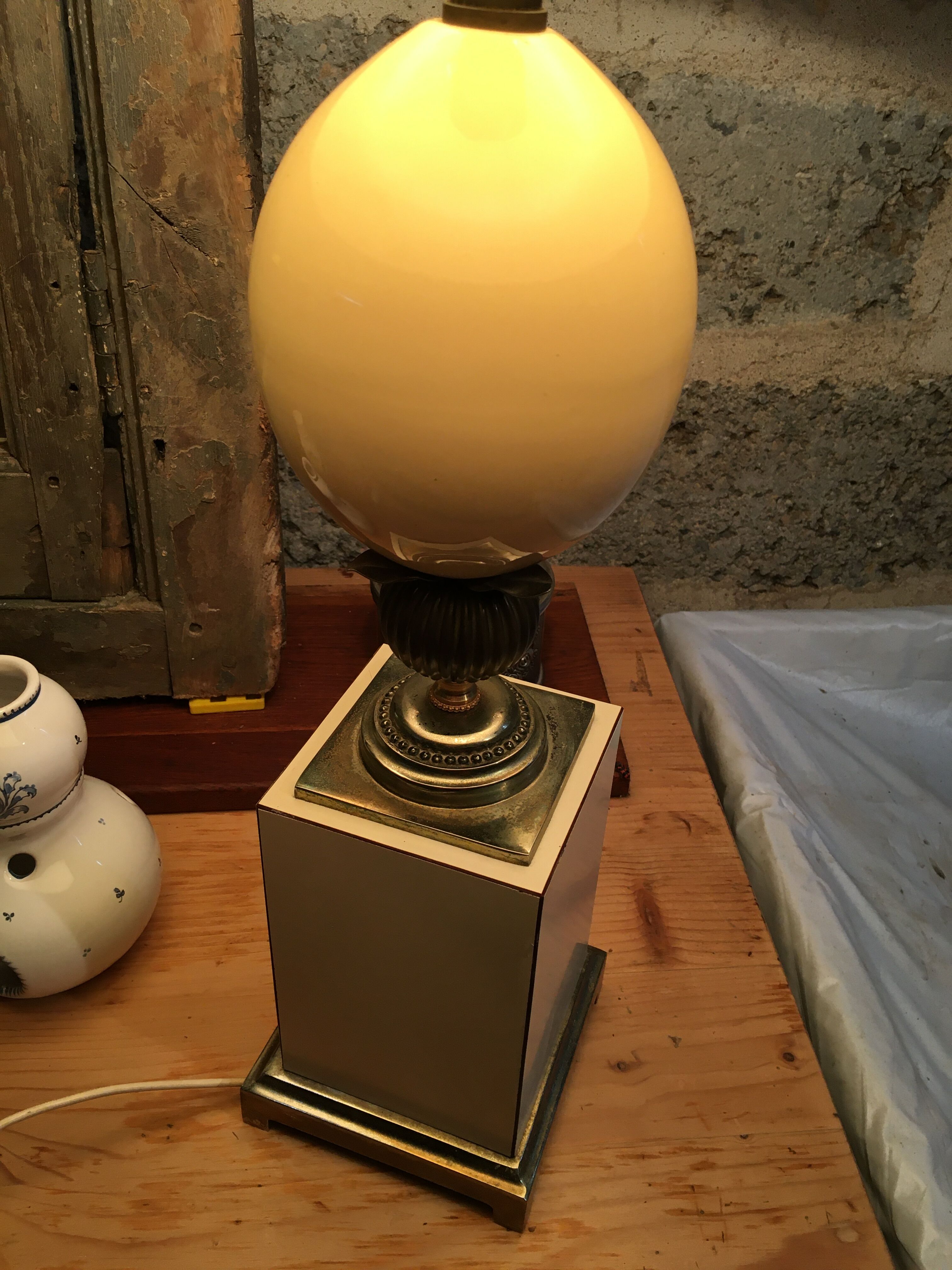 Pair of Hollywood Regency style egg lamps
