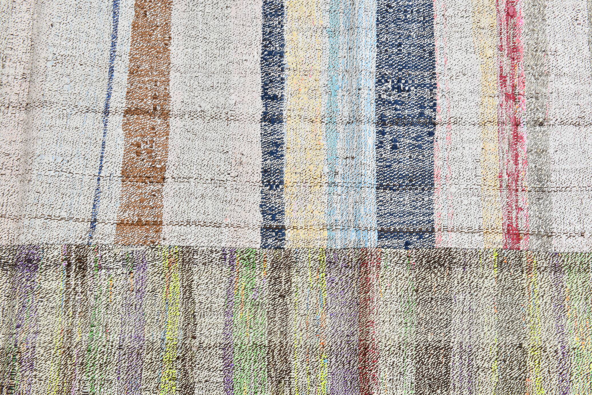Ethnic vintage rug, 222x304cm