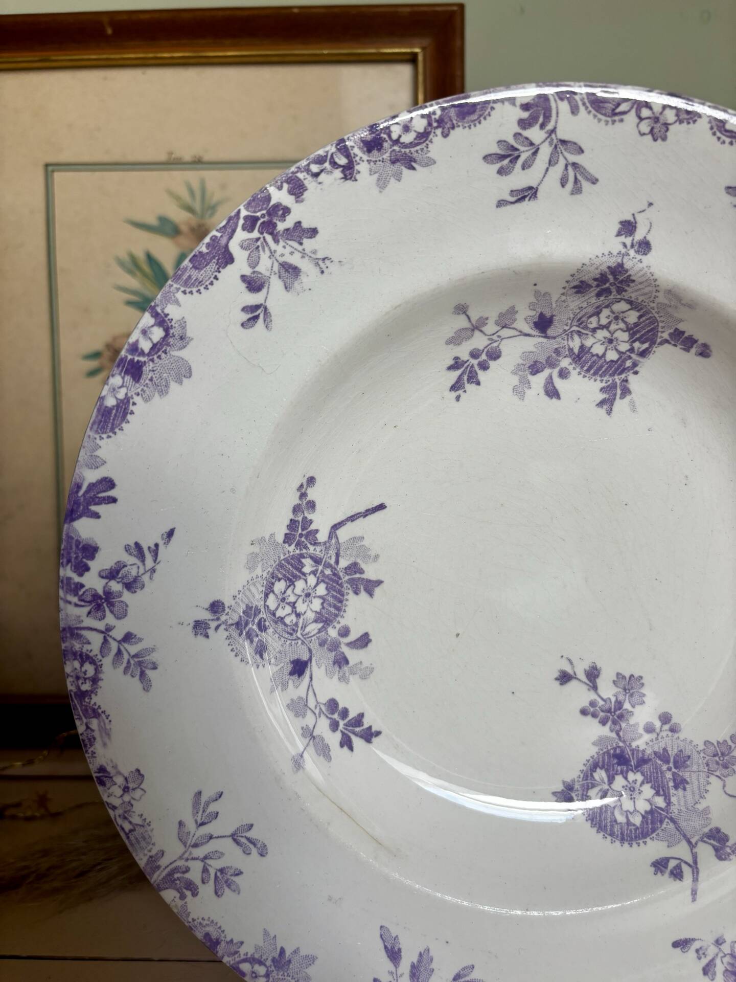 Ancienne assiette creuse en terre de fer Longwy Hanoï