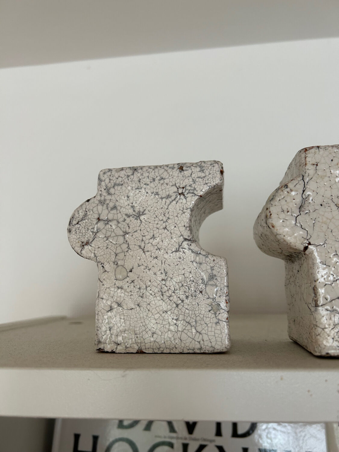 Set of cracked mini-vases