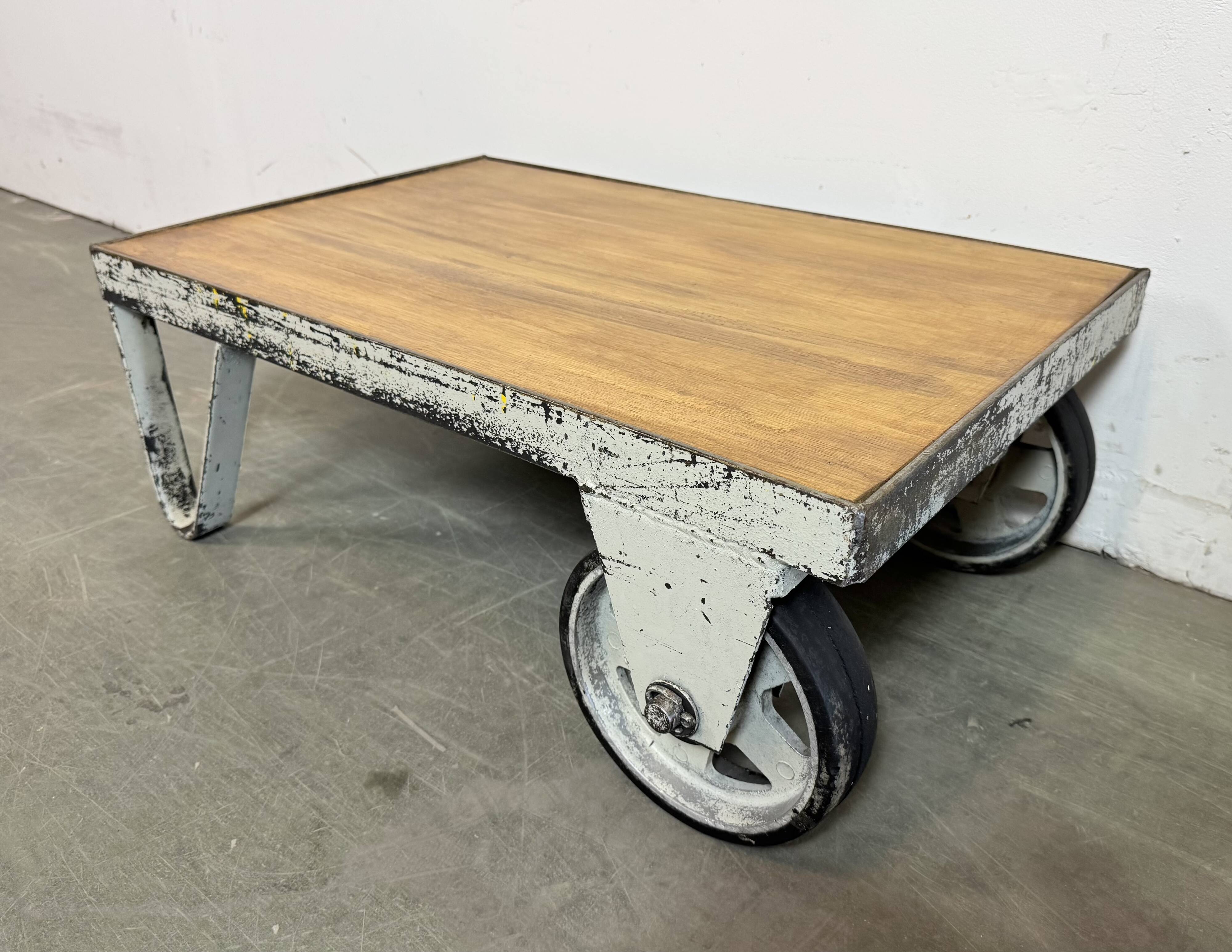 Grey Industrial Coffee Table Cart, 1960s