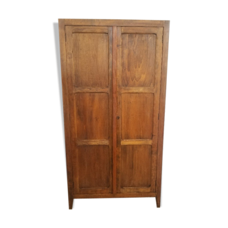 Armoire parisienne