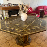 Octagonal table