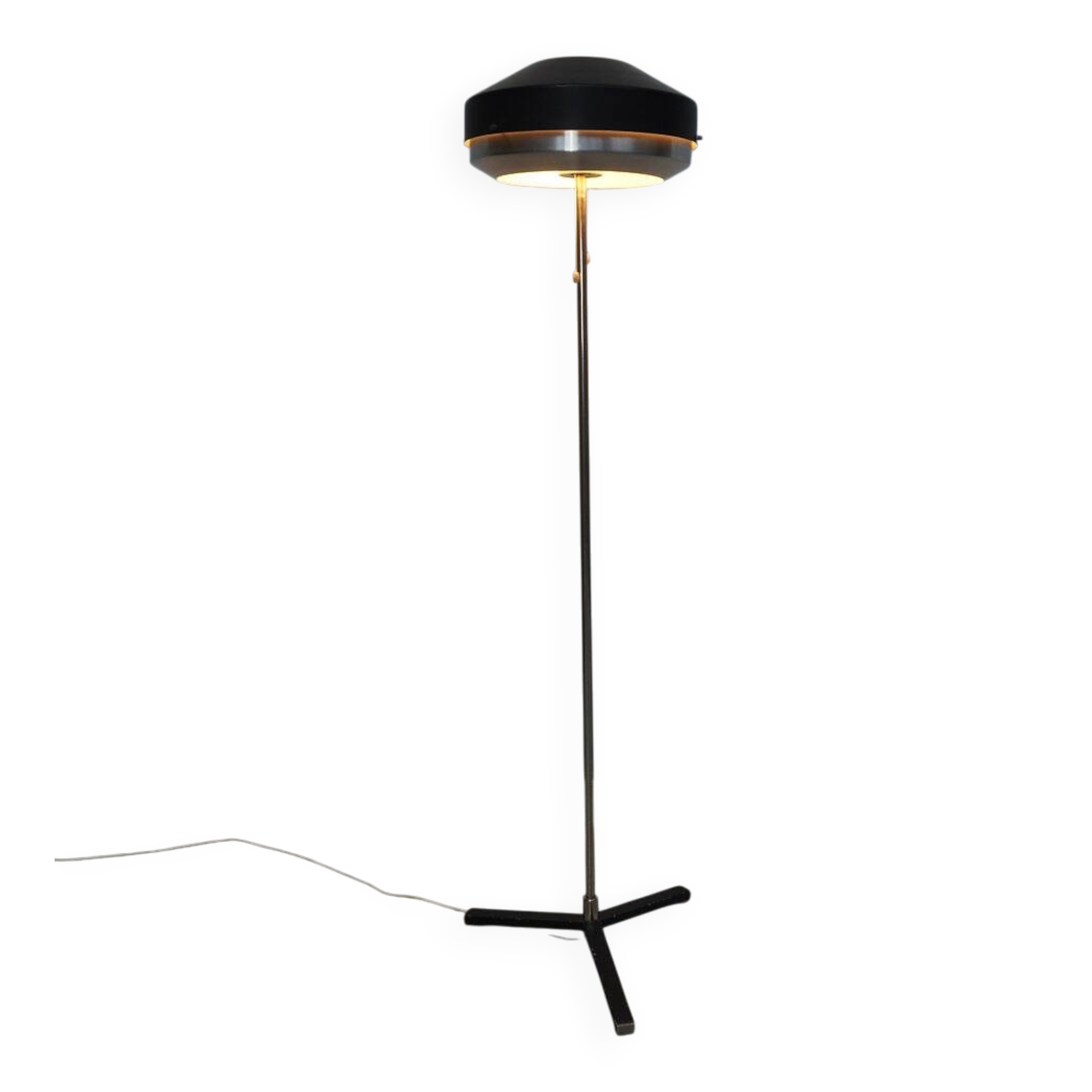Lampe sur pied modèle 5353 par Willem Hagoort pour Hagoort Rotterdam années 1960.