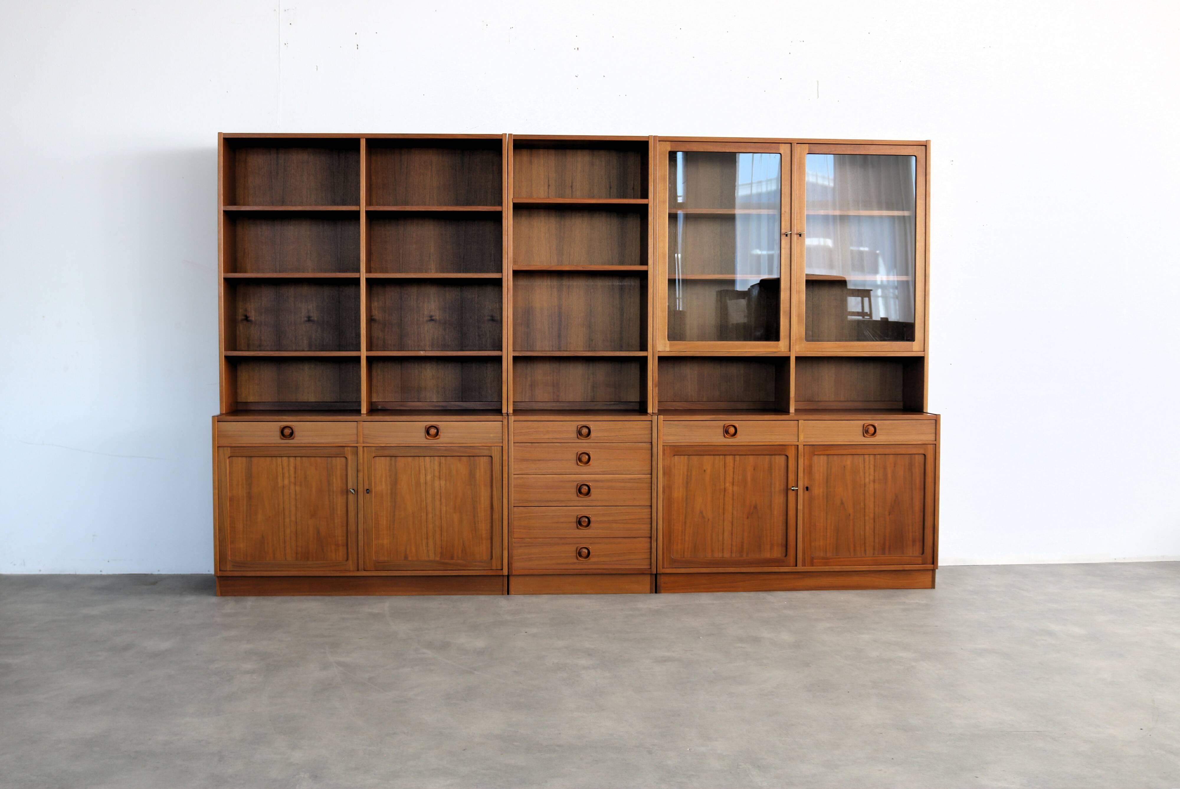 vintage wall unit | bookcase | teak | Swedish