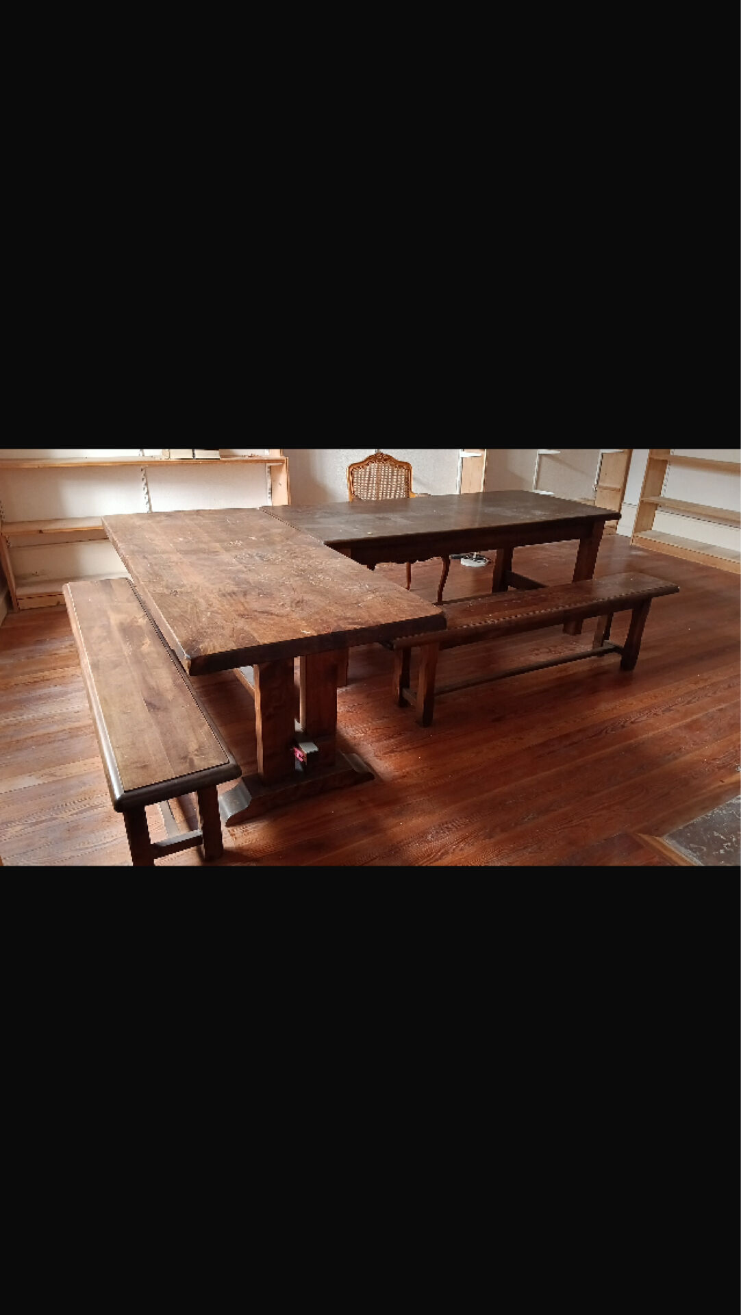 Set of 2 tables and 4 benches