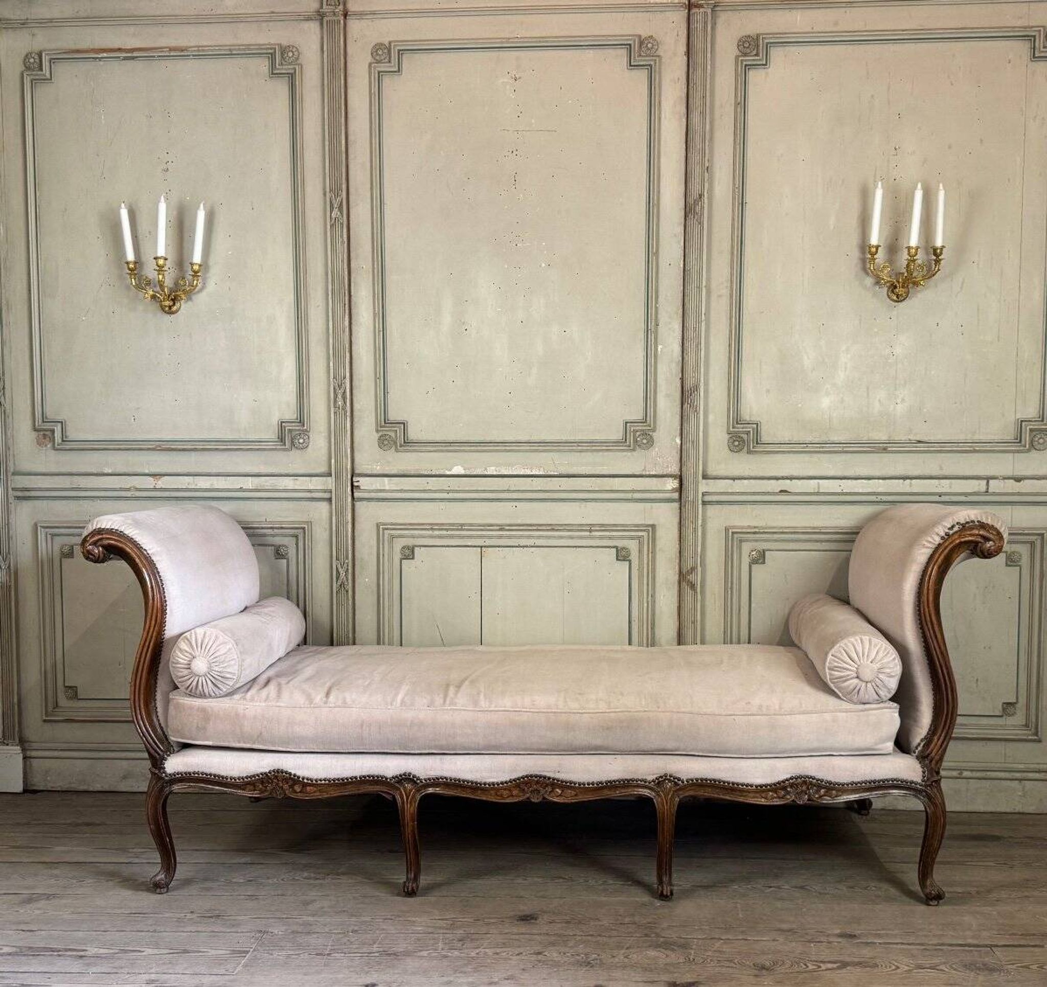 Louis XV Daybed In Beech Carved On All 4 Sides, France