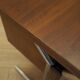 Bureau en noyer, Italie années 1970
