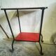 Meuble tv vintage en vinyle rouge