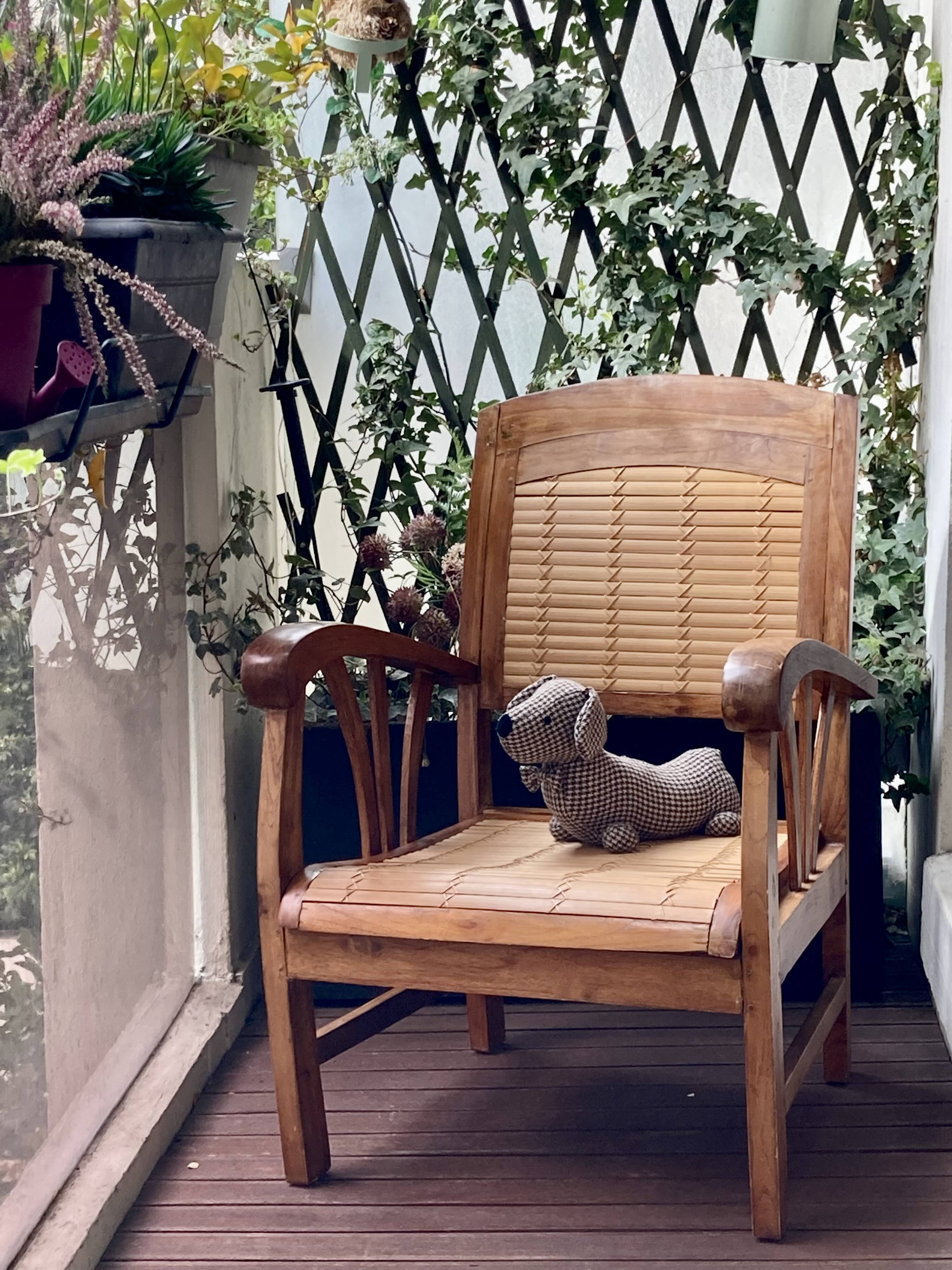Colonial armchair - teak and bamboo