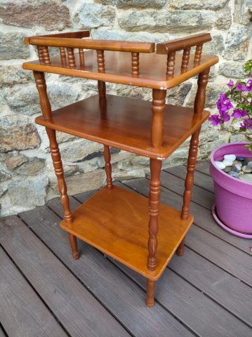 Entry furniture
