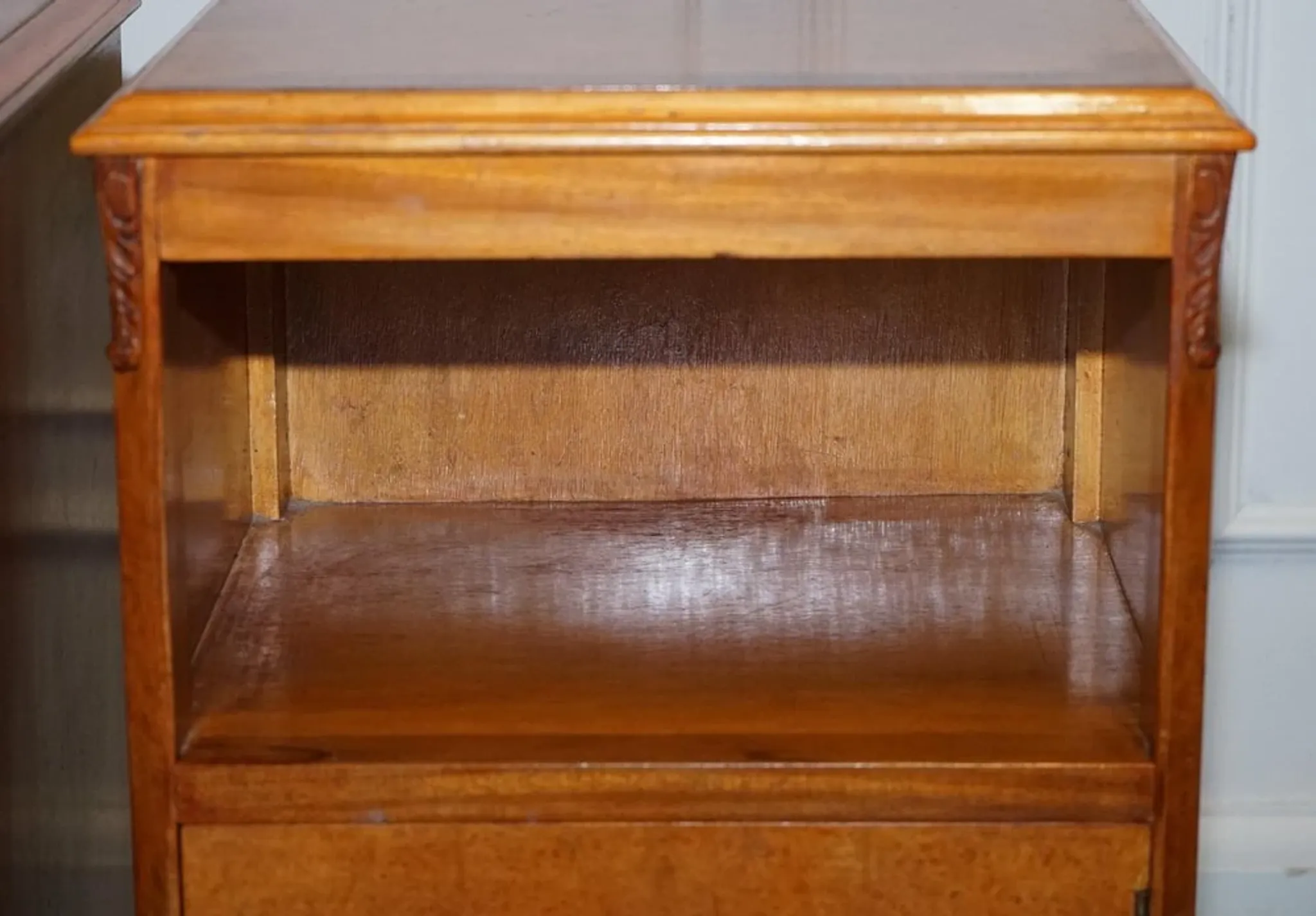 Art Deco Nightstands in Walnut, 1920s, Set of 2