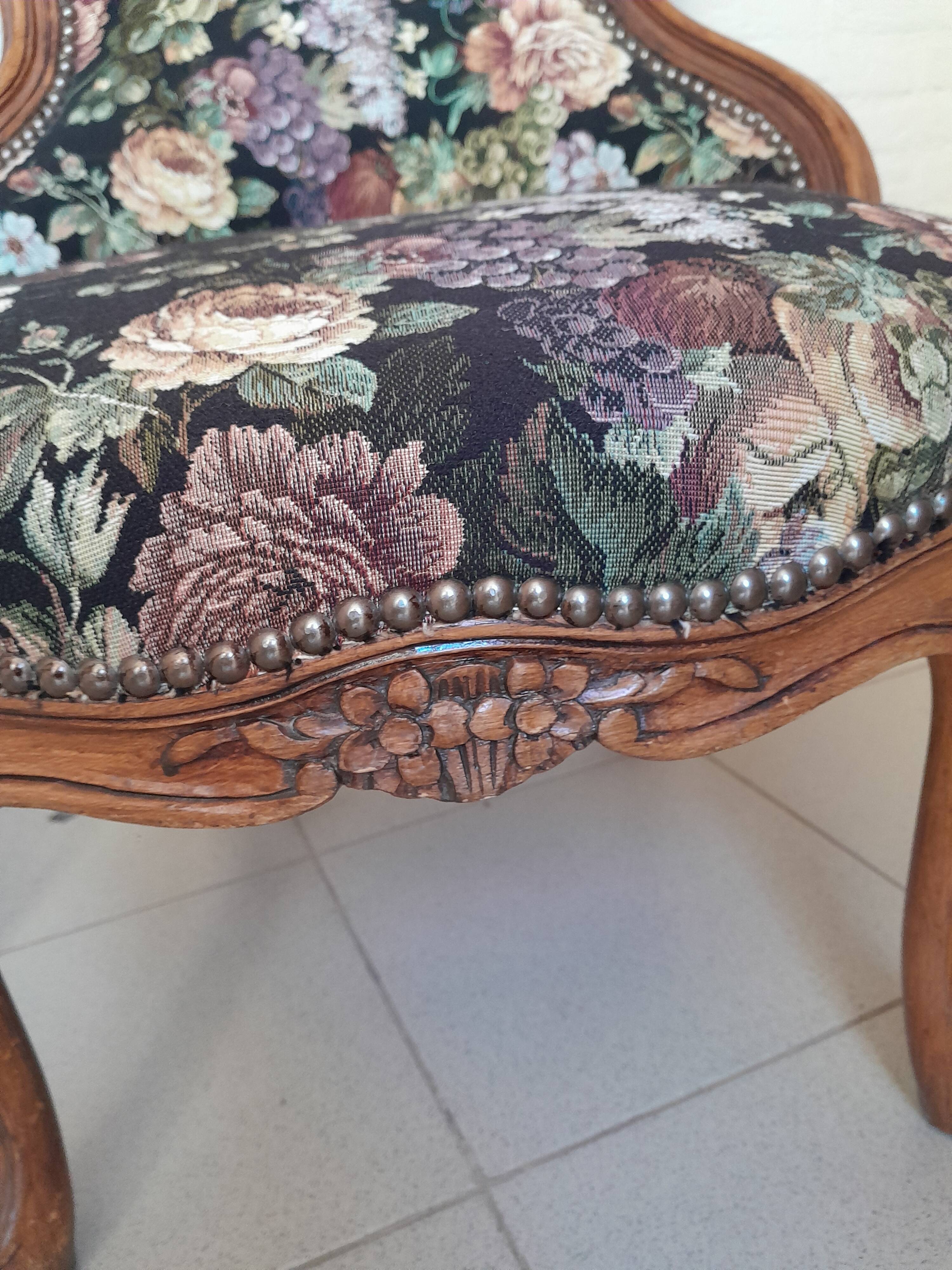 Fauteuil vintage brocante, fauteuil à tricot fleuri, classique des années 30-50