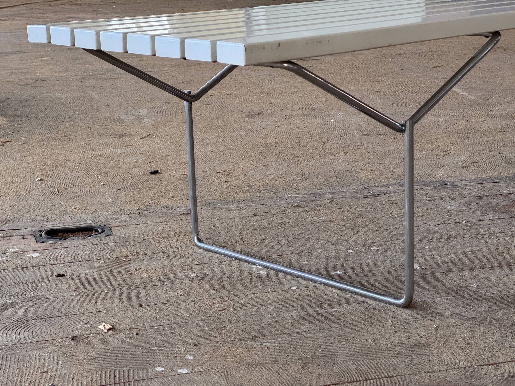 Harry Bertoia designer bench for Knoll International circa 1970