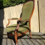 Fauteuil Voltaire XIX ème siècle, en noyer d'époque Louis Philippe, récemment recouvert.