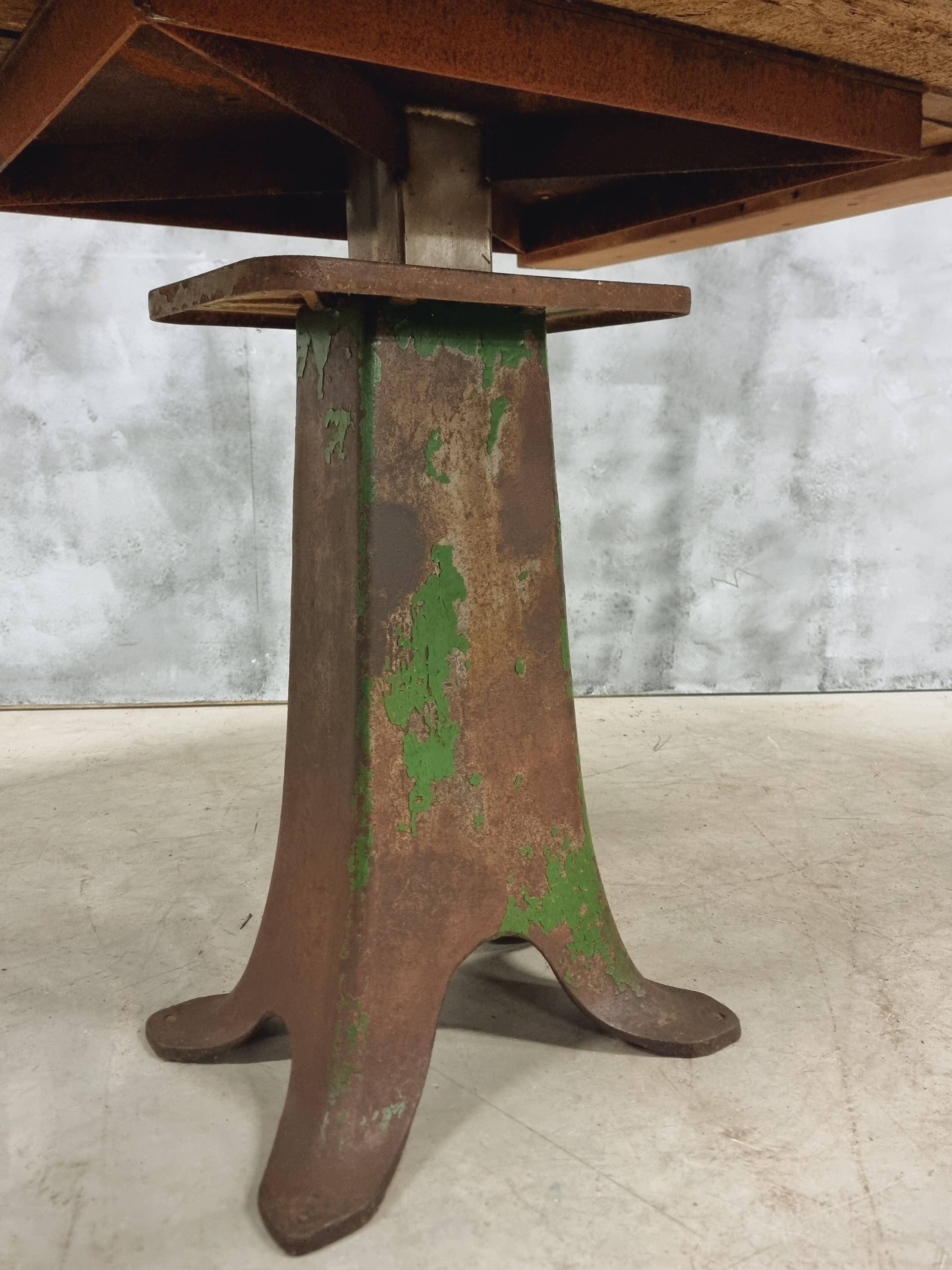 Antique oak dining table on cast iron base 93 x 123 cm