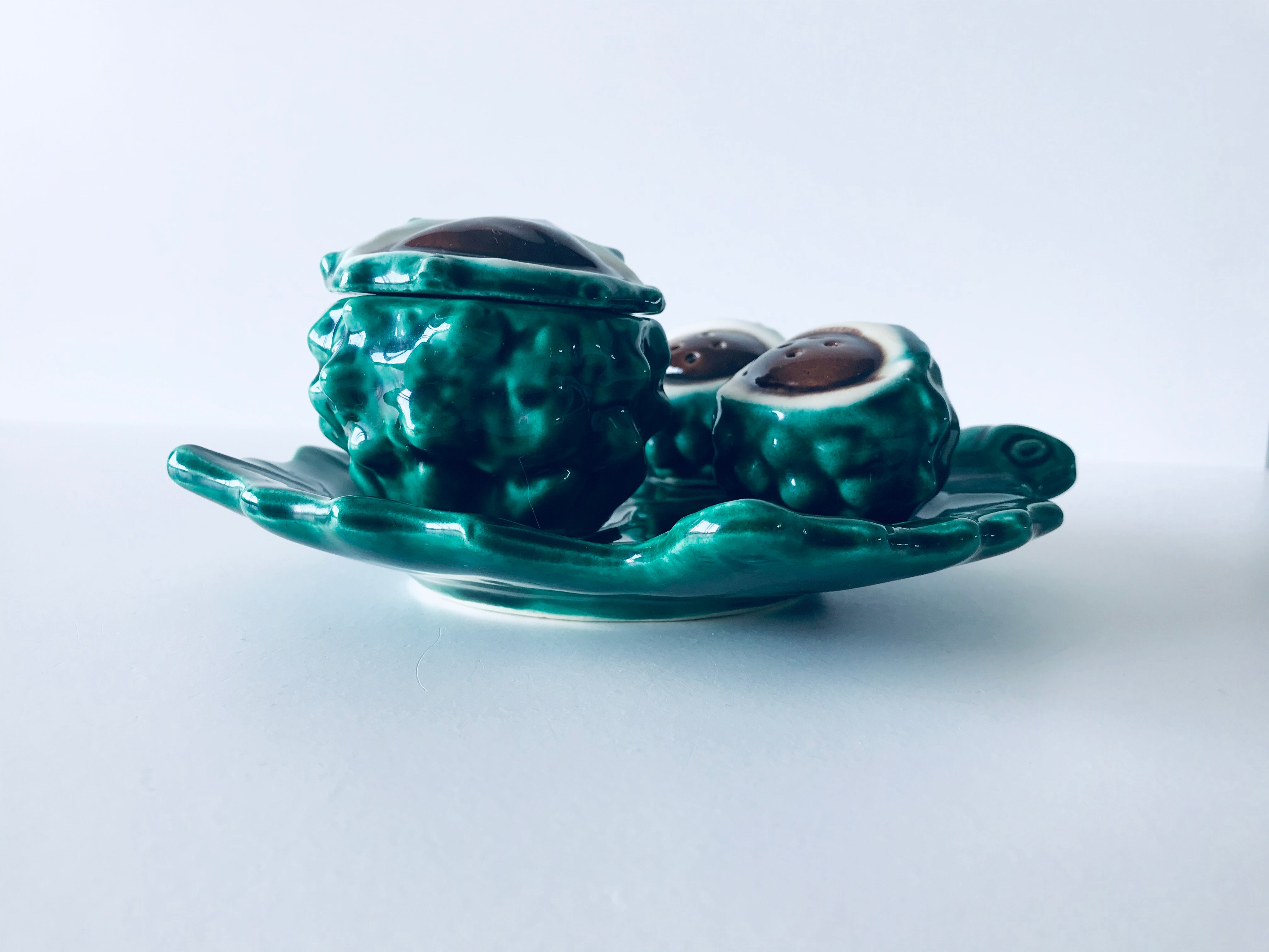 Vallauris "chestnuts" set