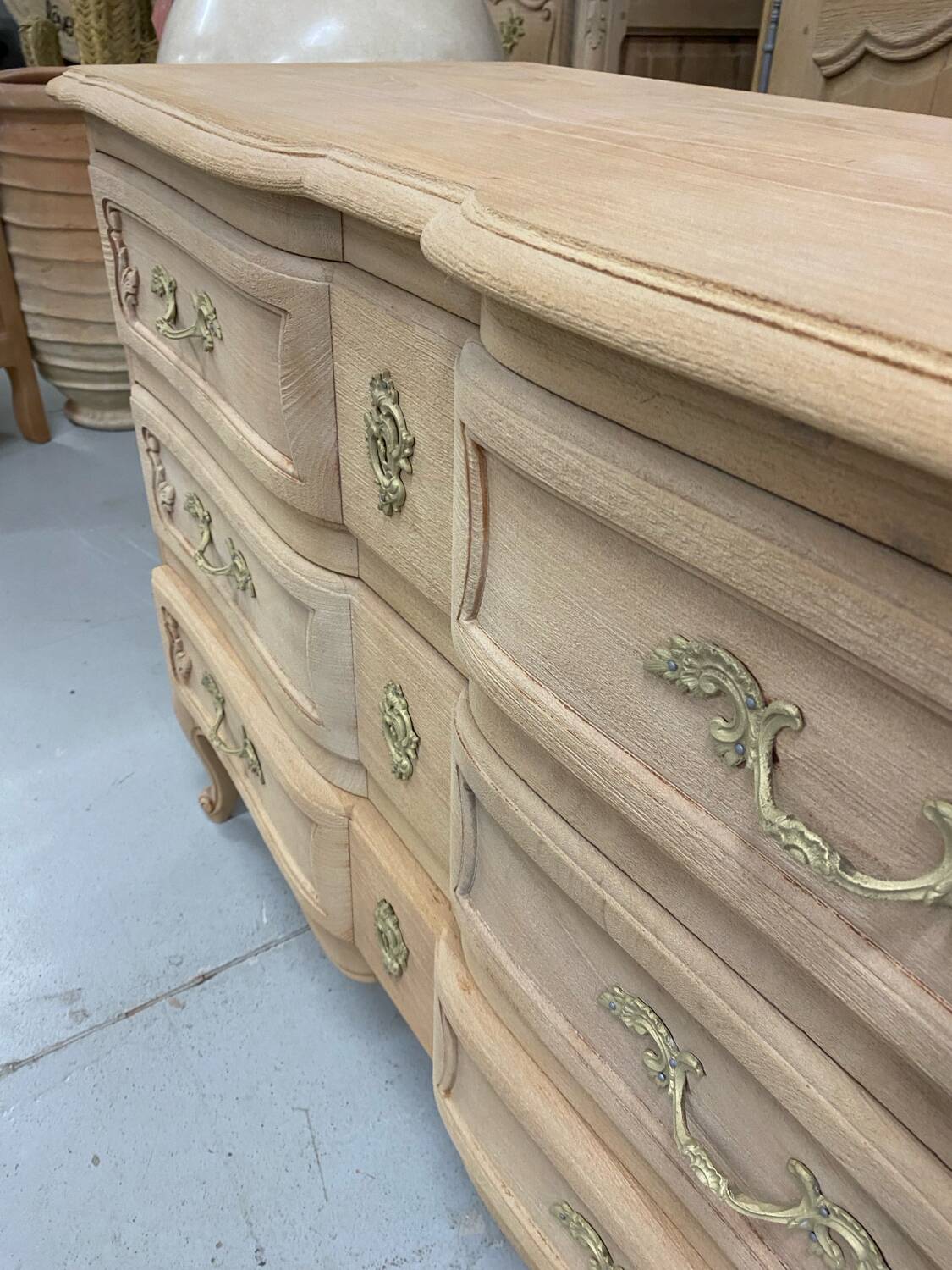 Louis XV style chest of drawers in raw wood