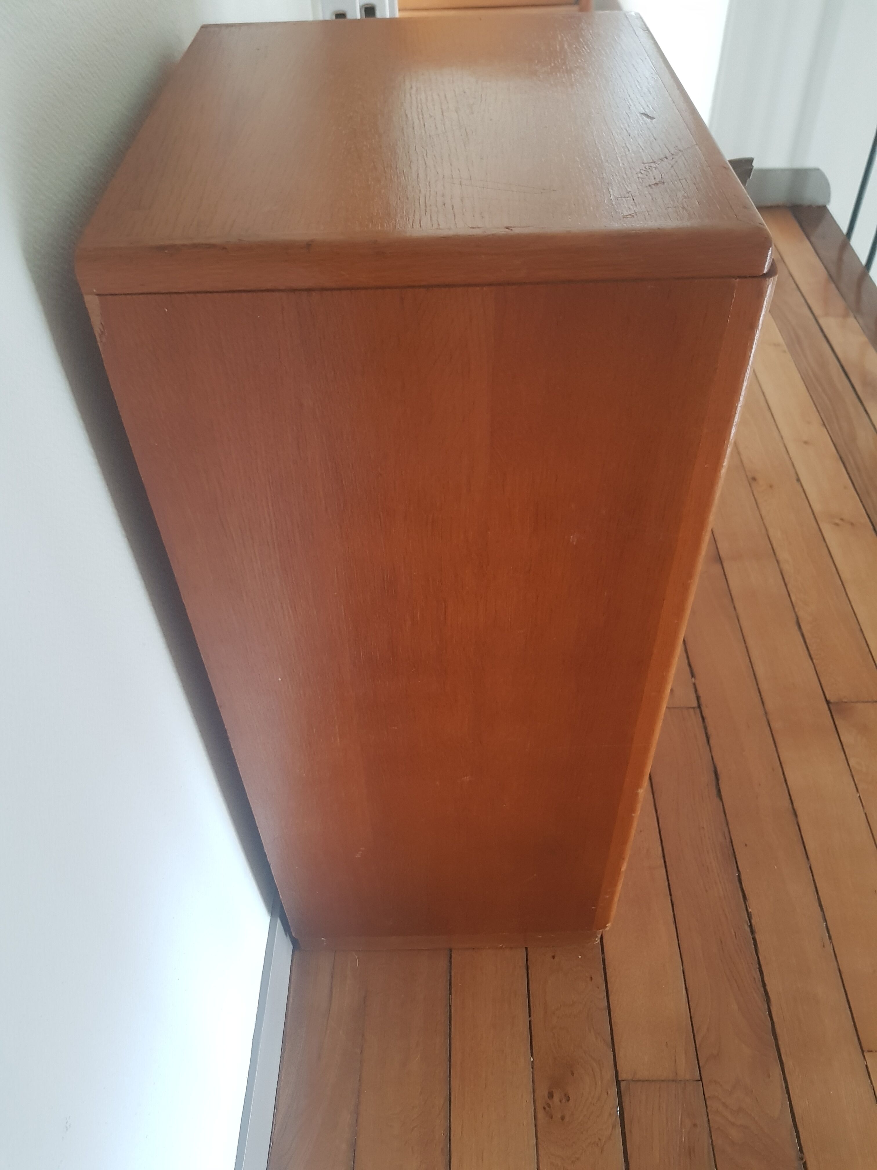 Furniture with a sliding drawer