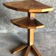 Guéridon d'angle en bois clair vintage