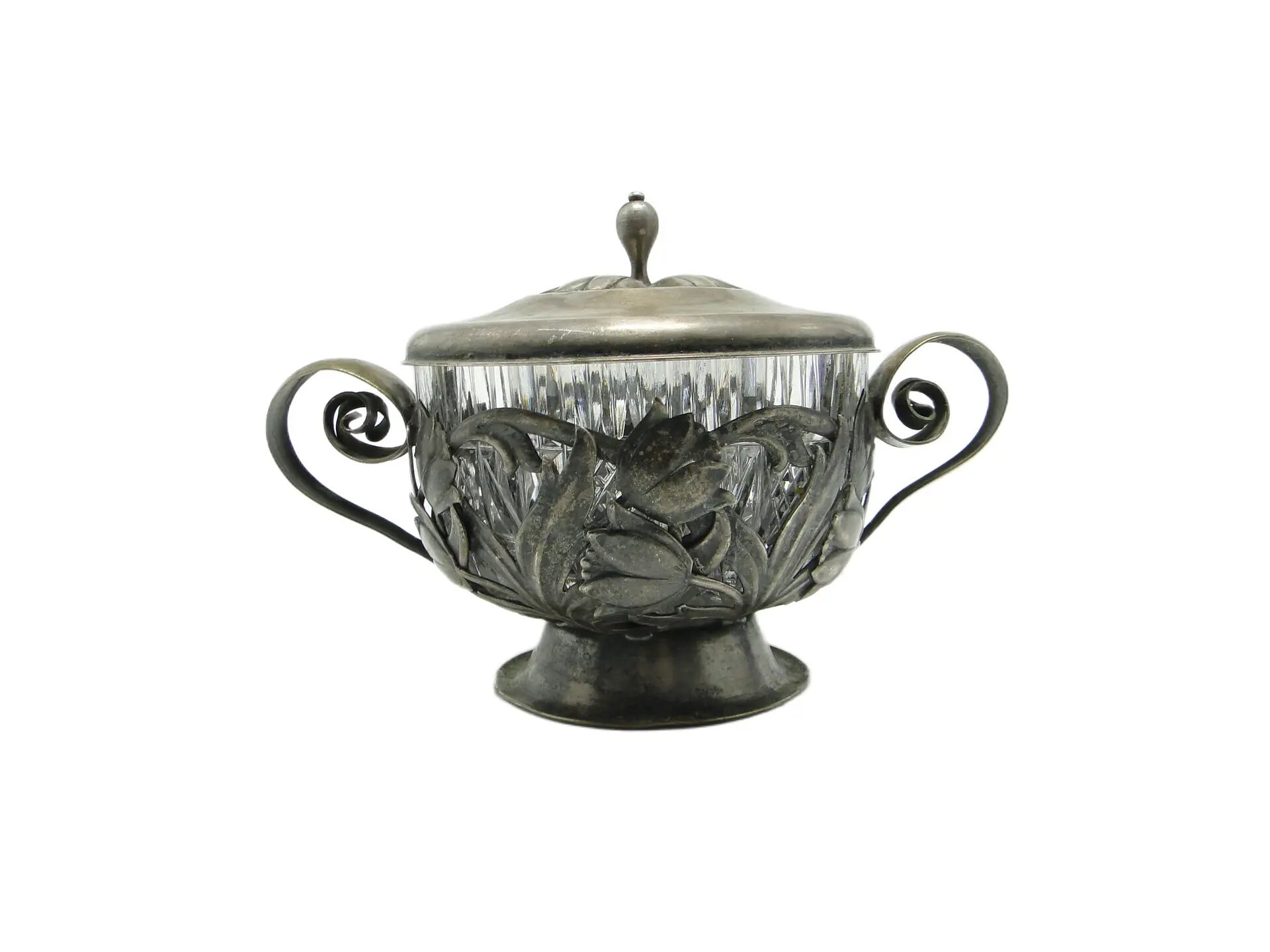 Sucrier Art Nouveau, laiton argenté, verre, Pologne, années 1960.