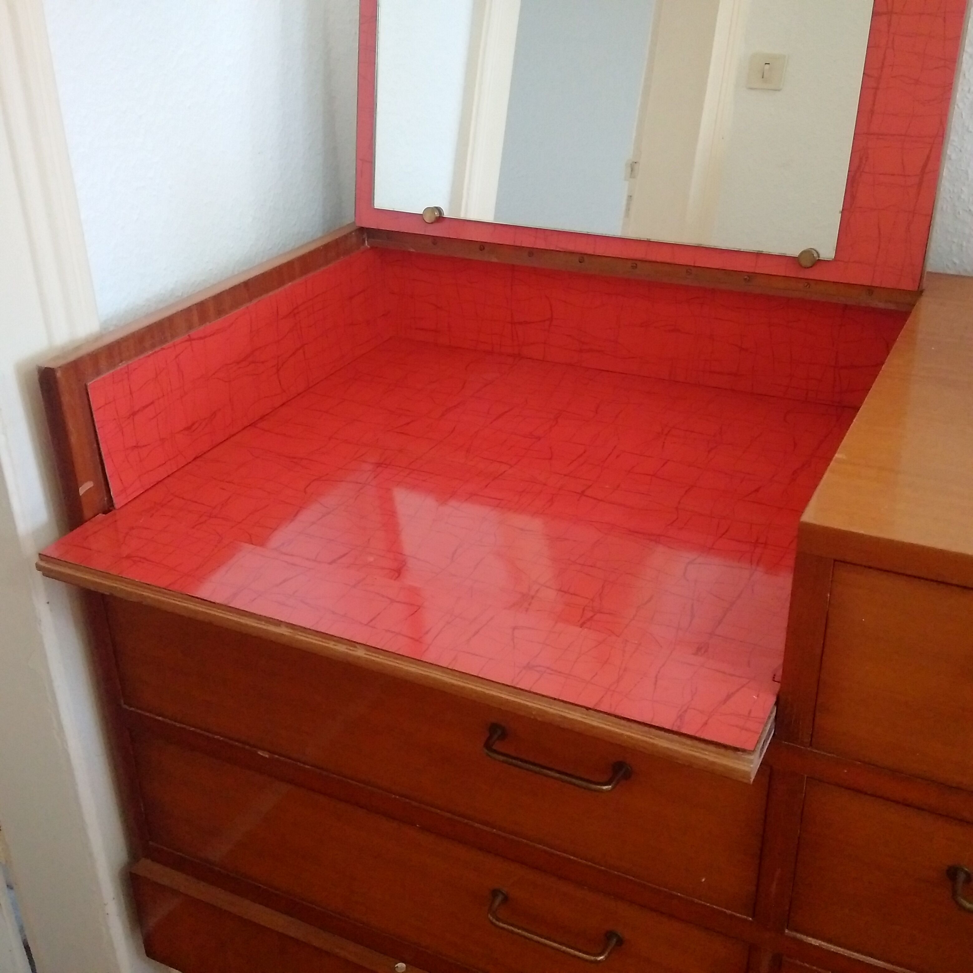 Dressing table