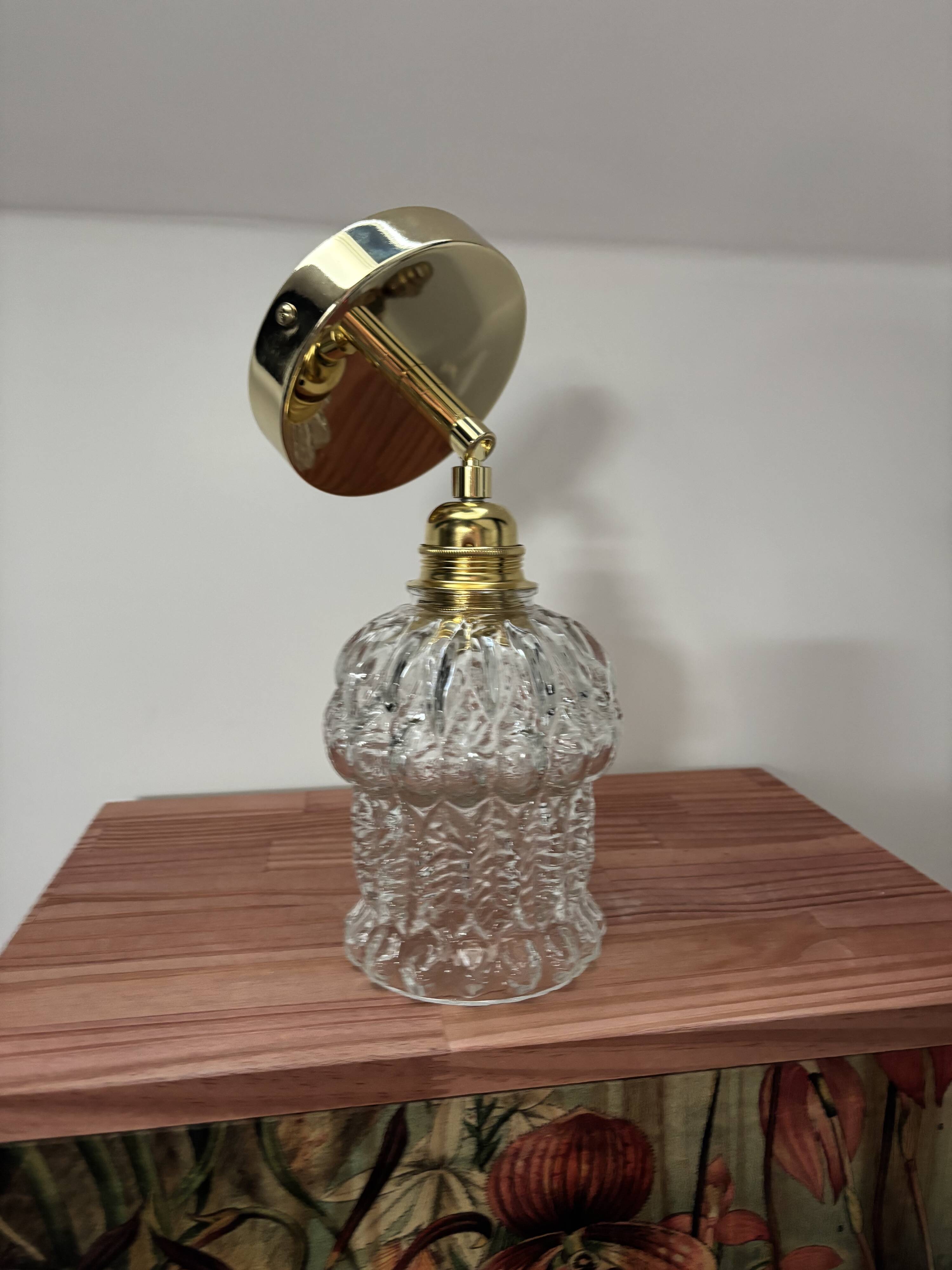 Applique murale dorée