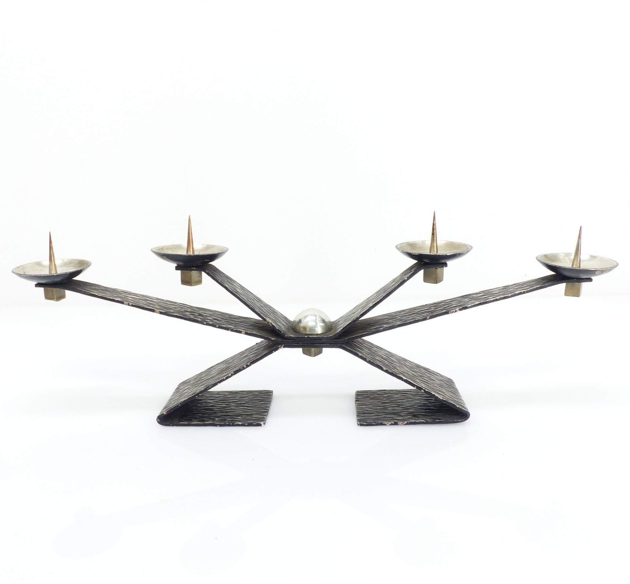 Brutalist modernist chandelier with four peaks in hammered metal 1960-1970