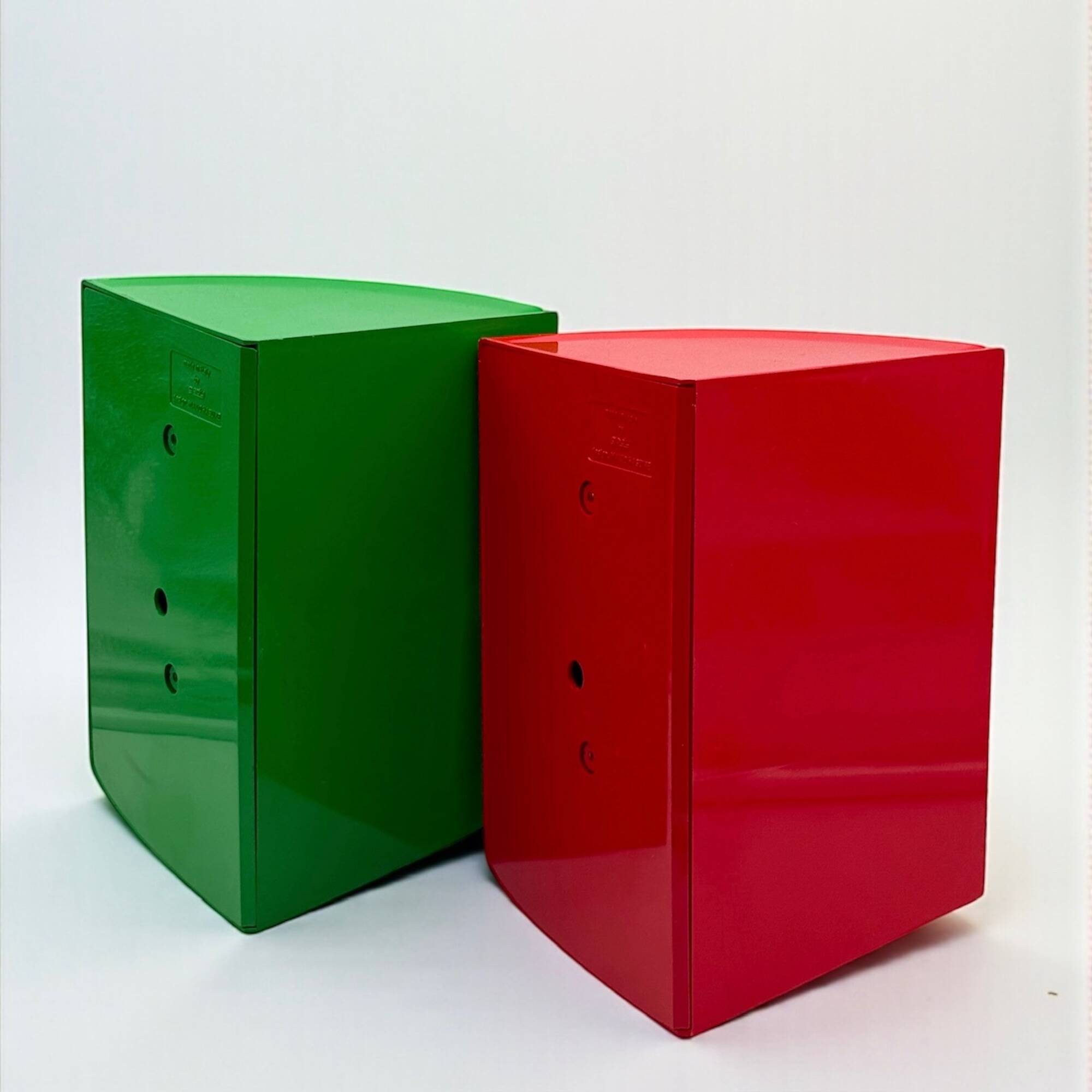Pair of Colourful 1970s Gedy Wall Shelves in Red and Green