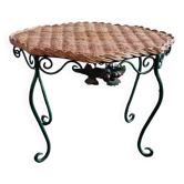 Small side table in wicker and metal with vine and grape decoration