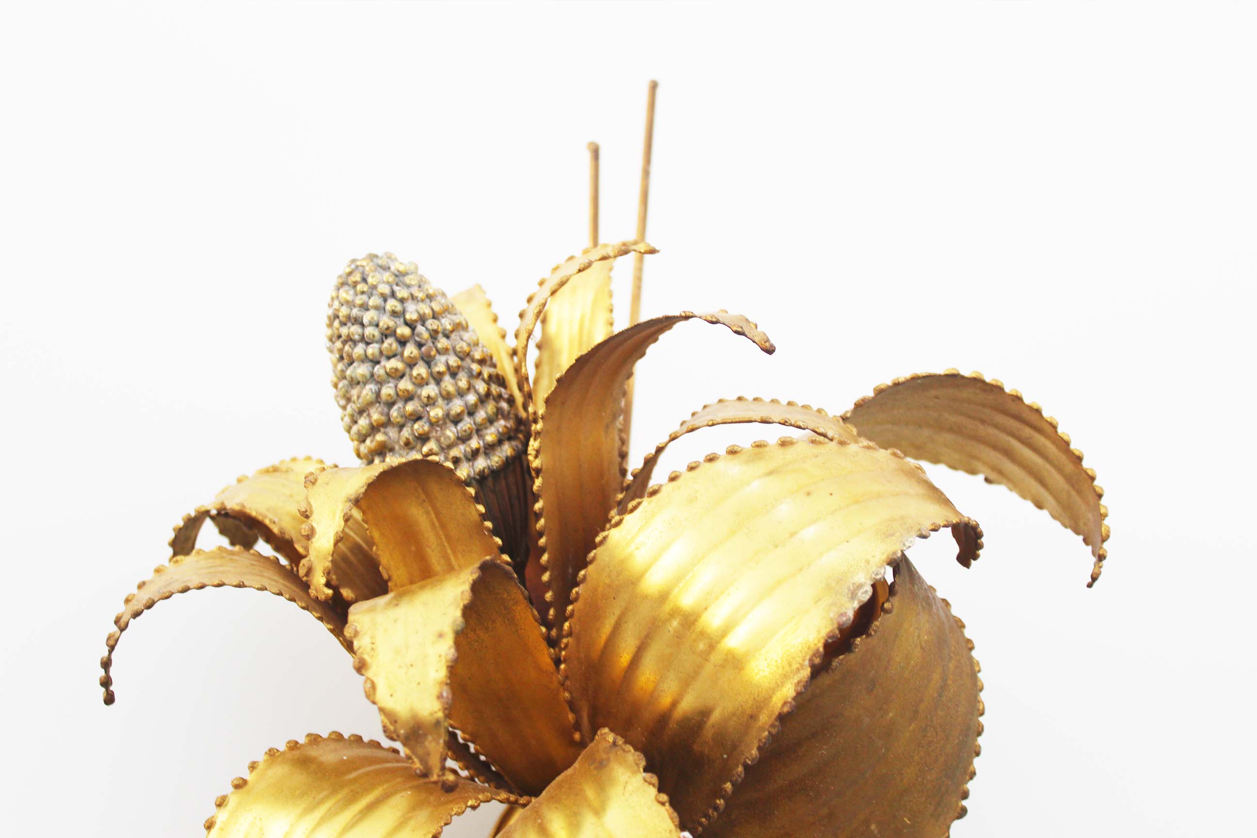 Brass torch cut 'corn cob' wall lamp