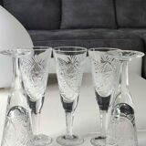 Lot 5 x Small Art Deco champagne flutes. Sophisticated star/cross/deciduous patterns. Boho chic. High 15.5 cm