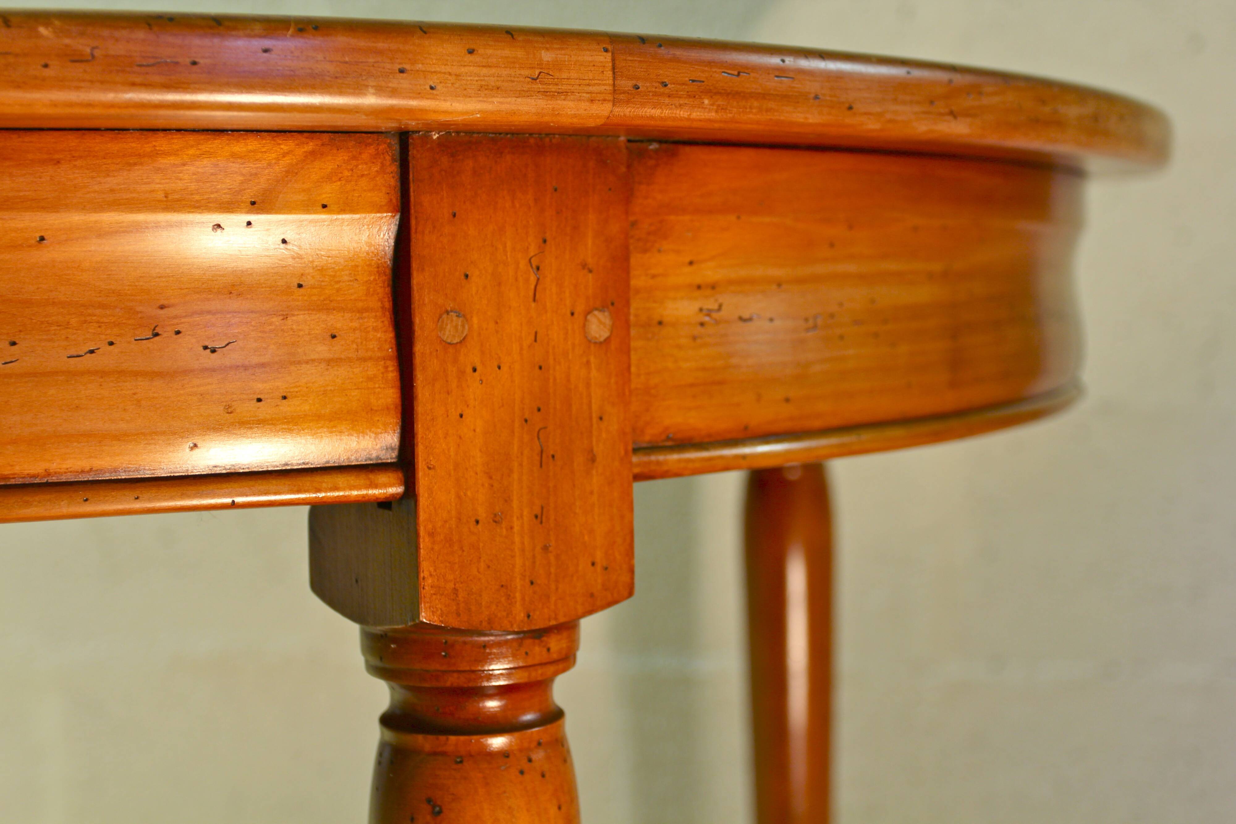 Lot of 6 chairs and table in cherry wood