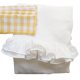 Nappe volantée en gaze de coton blanche et serviettes vichy jaune
