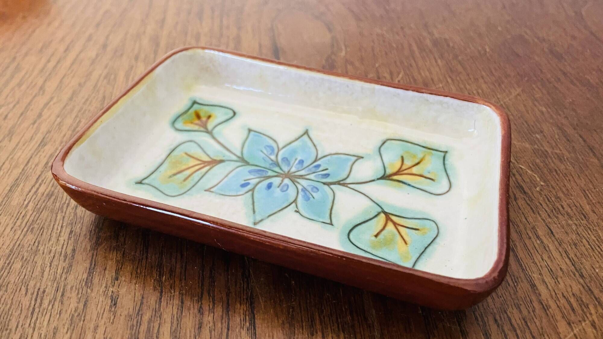 Ashtray signed Paul Bay