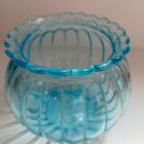 Vase bleu boule signé