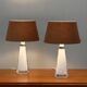 Lampes de table en verre blanc et abat-jour ocre foncé de Carl Fagerlund pour Orrefors Suède