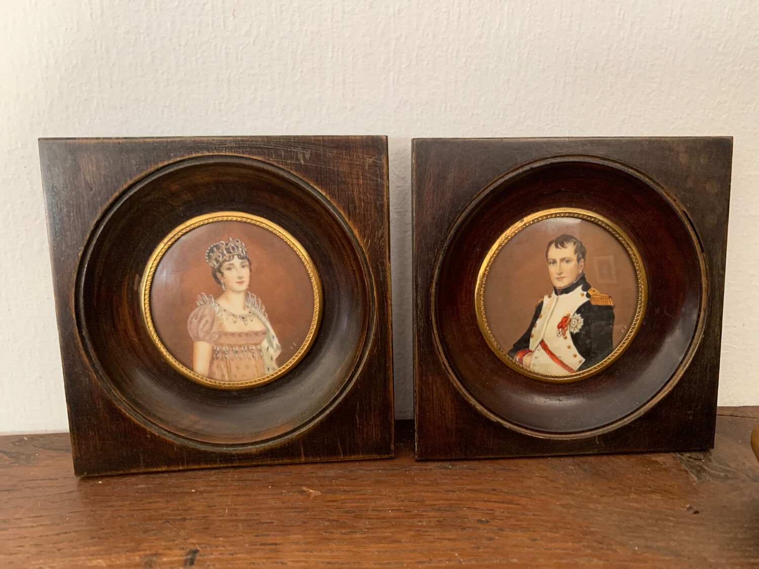 Two miniatures Napoleon and josephine
