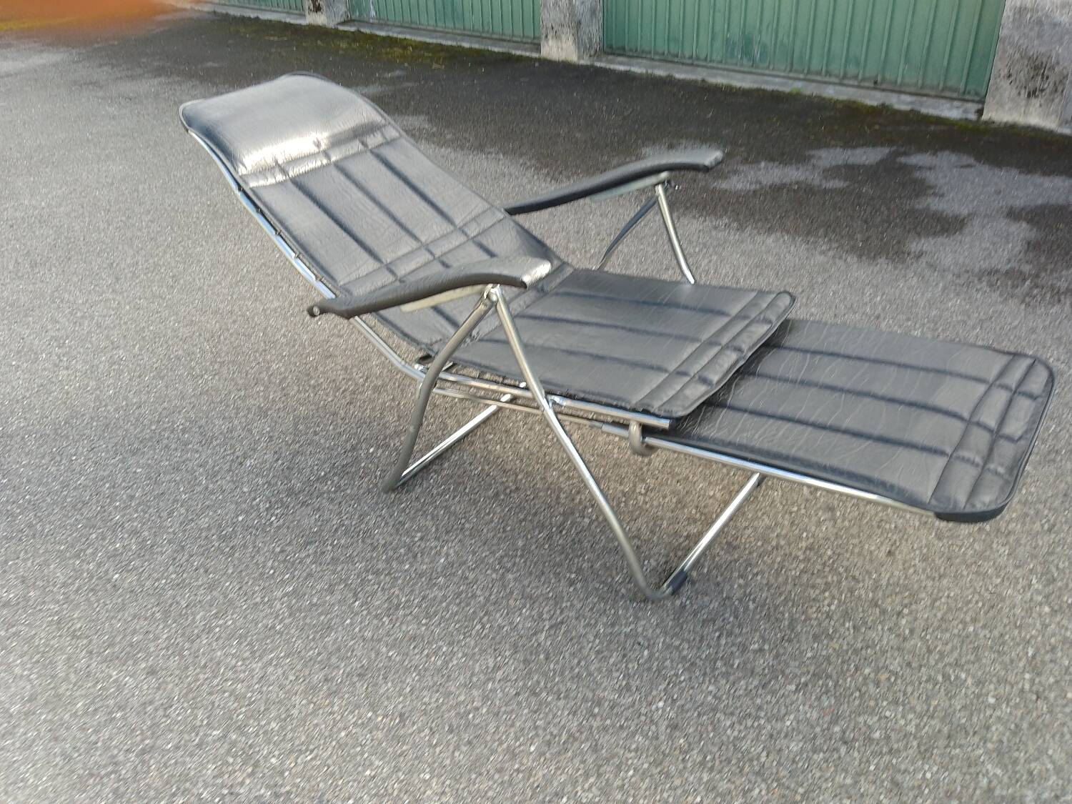 Vintage maule marga airstream reclining folding chair footrest design 1970