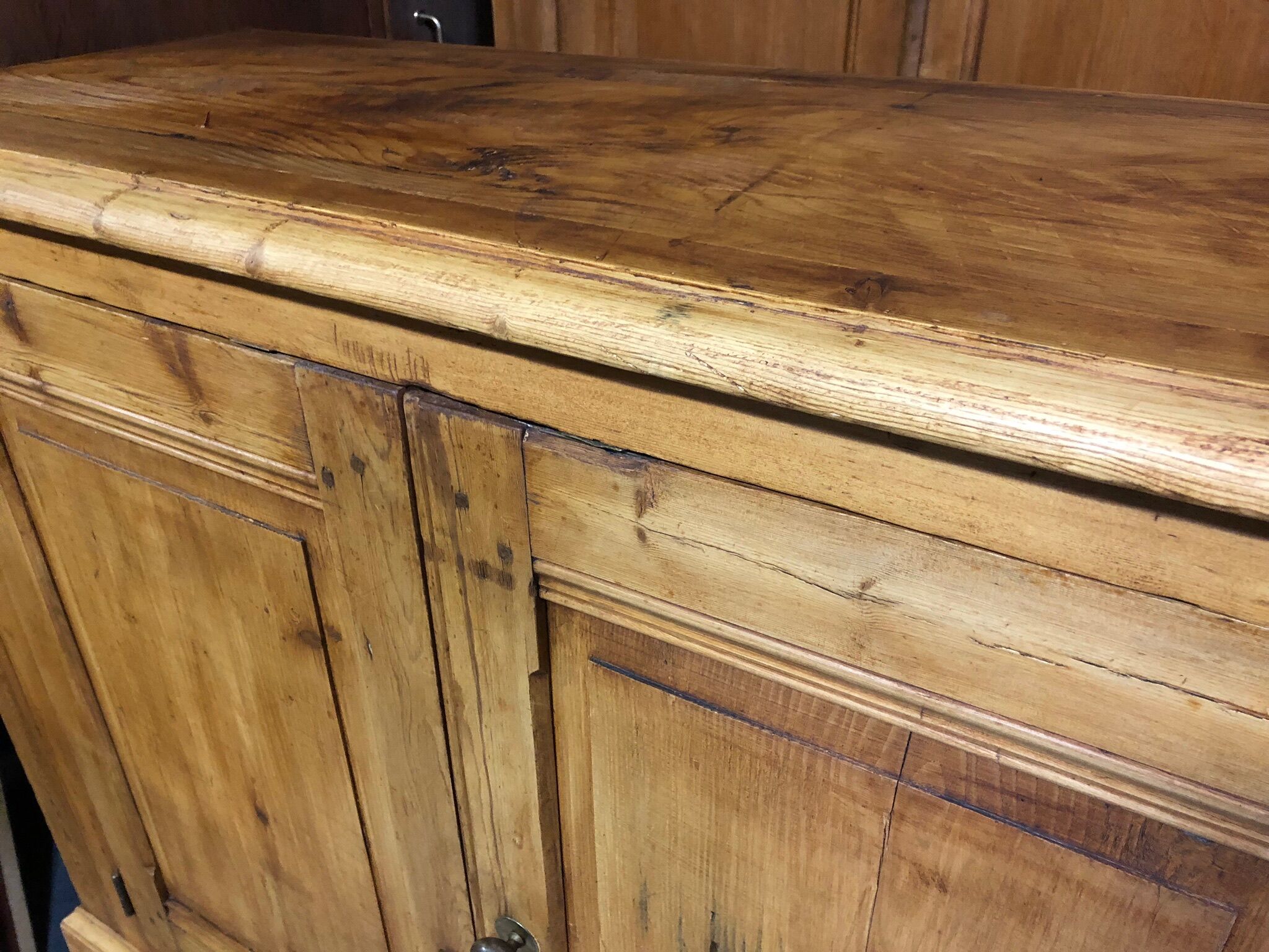 Old counter 4 pine doors