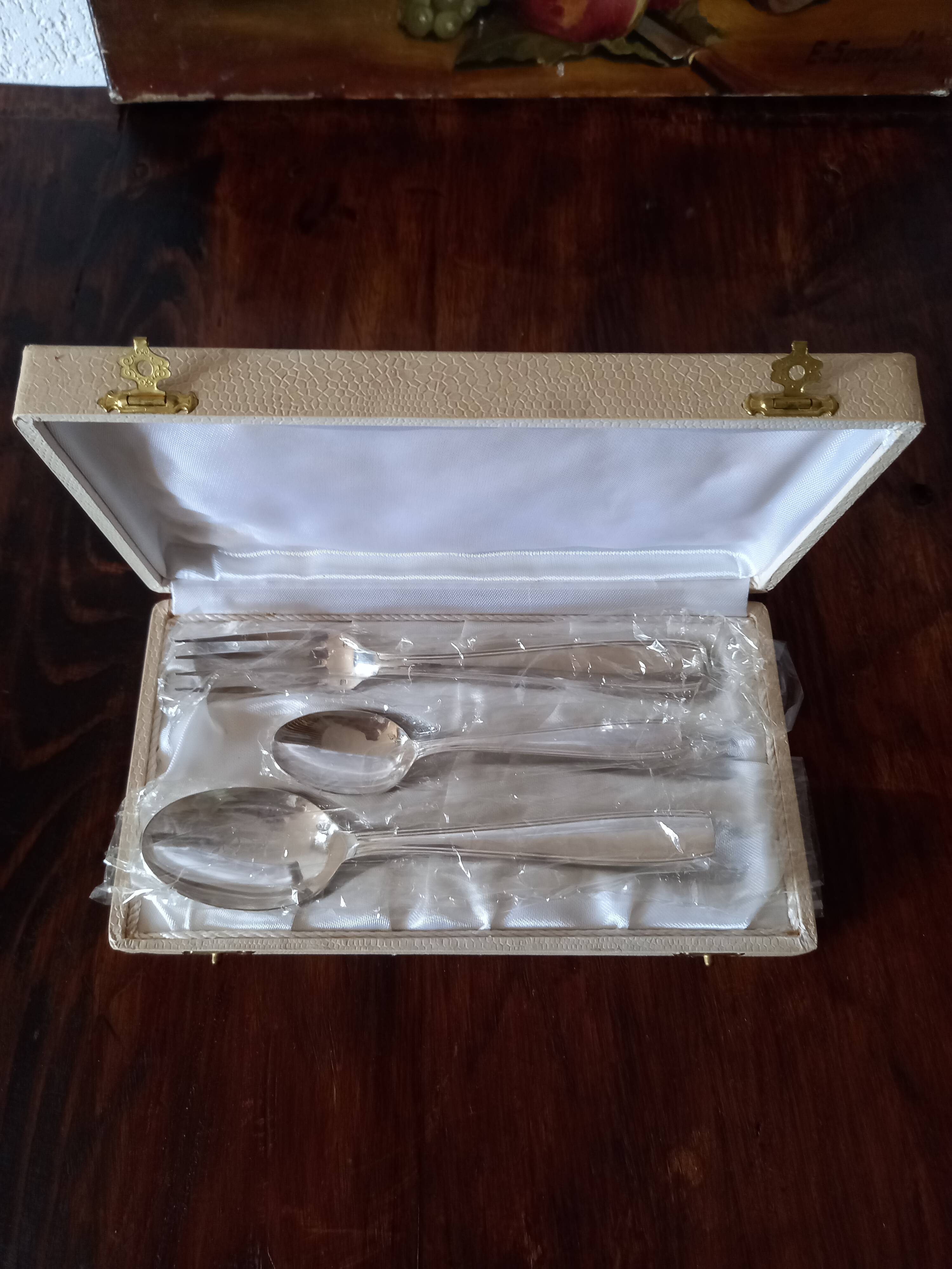 Trio of silver metal cutlery