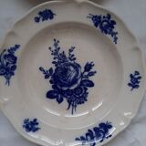 Assiettes anciennes creuses VB fleurs bleues