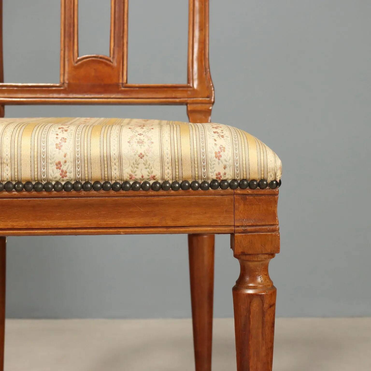 Walnut chairs - Italy 19th century