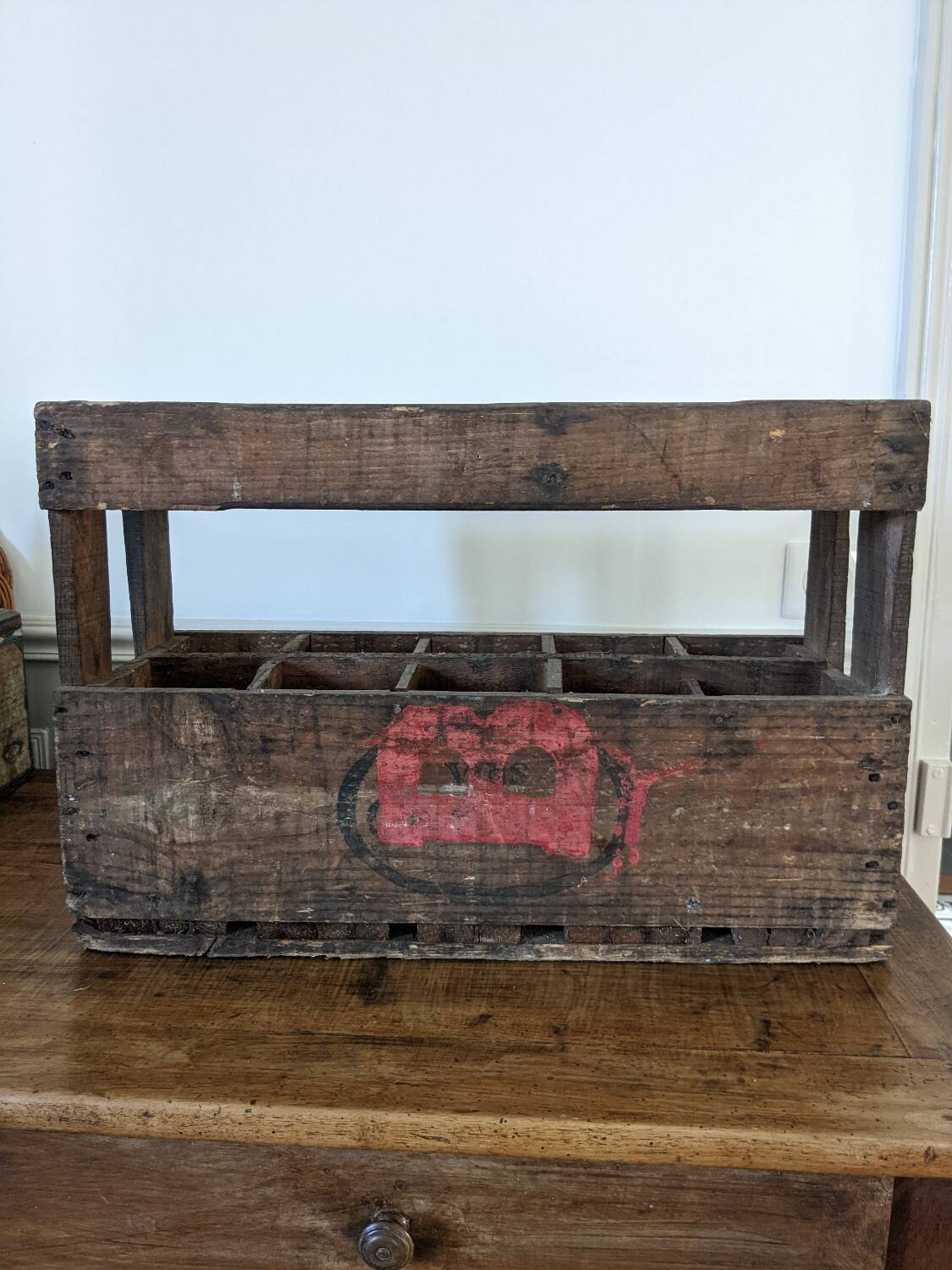 Wooden bottle holder