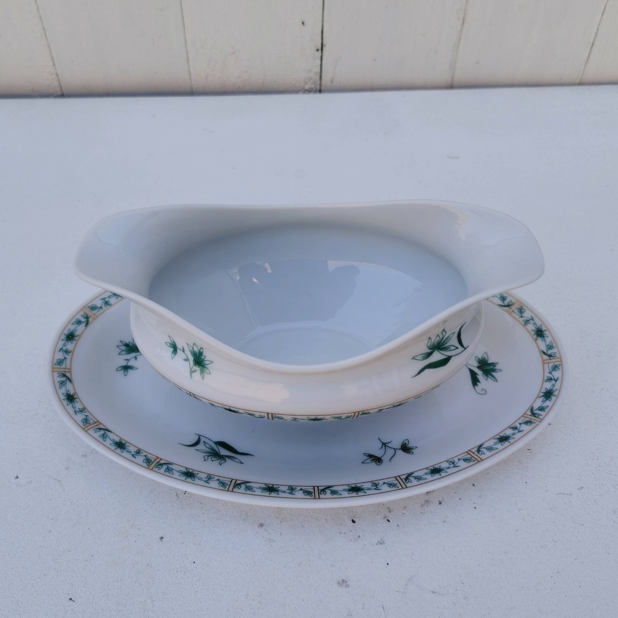 Porcelain sauce boat, Bernardaud, Limoges, Beijing